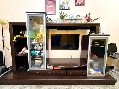 Free TV Unit / Entertainment Cabinet - Pickup Only