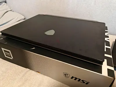 MSI TITAN 18 HX A2WJ