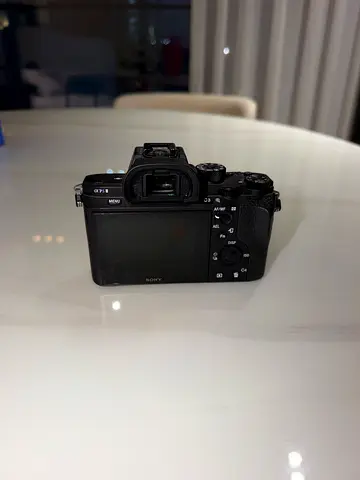Sony A7 Si mirrorless camera body (barely used) - perfect condition