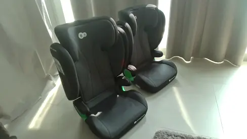 2 x Kinderkraft Isofix Car seats