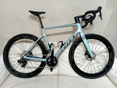 FullCarbon Scott Addict 10 PremiumBike Electric Shifter SRAM 12*2Speed Carbon WheelsSet BrandNewCond