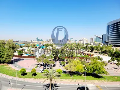 Chiller Free 2BHK Apartment Close To Metro & Mall