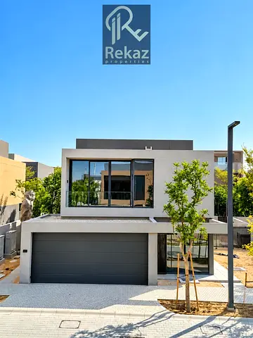 SPECIAL PRICE _ BRAND NEW _ FULL PRIVACY _+TERRACE