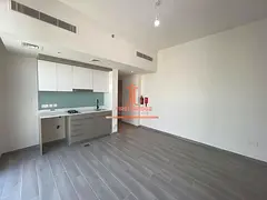 High Floor | x12 Cheques | Community Living