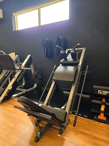 Sculpt Commercial Leg Press Machine – Professional Gym Equipment