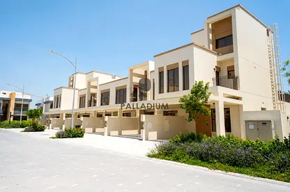 Luxury 5BR Back-to-Back Corner town house | Near Lagoon | Costa Brava