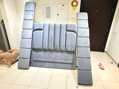 Grey bed almost new good condition with mattress pro luxe comfortable and support very clean