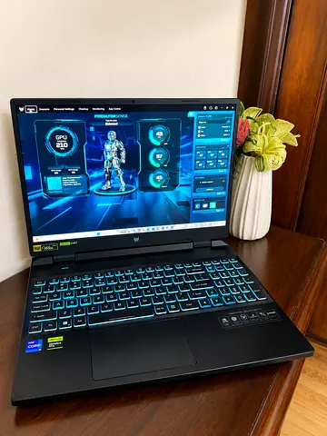 Acer Predator i9 RTX 4070 Gaming Laptop + FREE Accessories