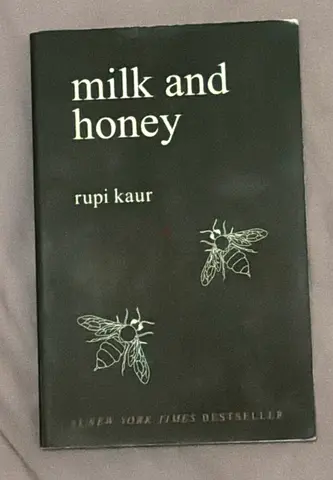 Milk and Honey by Rupi Kaur - Paperback