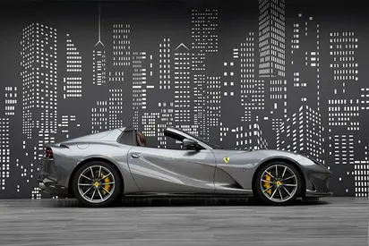 صورة 6 لـ 2020 Ferrari 812 GTS