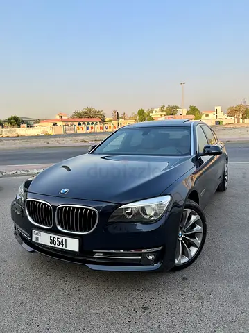 2015 BMW 7-Series 730Li Exclusive GCC Specs Original paint 97000 km 2 key