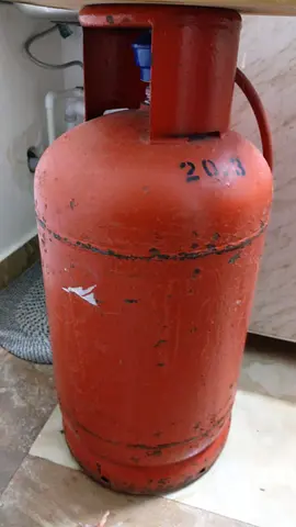 Used LPG Gas Cylinder 20kg - Good Working Condition