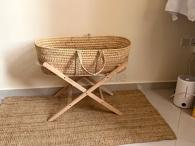 Baby baasinet / green sheep / crib