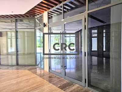 Premium Vacant Retail | Direct access to parking
