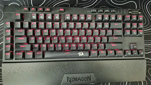 Redragon keyboard brown switches