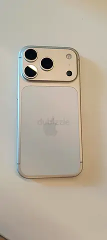 Apple iPhone 17 pro 256 gb , 100bh