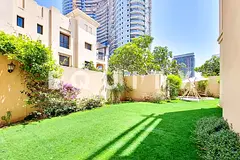 Amazing Price per Sqft | Rare Huge Corner Garden