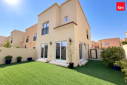 Pure Corner | Near Amenities | Vacant | Vasto