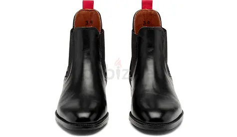 Equestrian boots