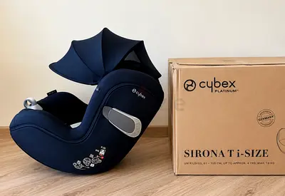 Cybex Sirona T i size plus car seat.New