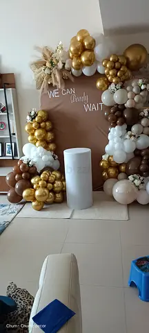 Baby shower balloon decorations