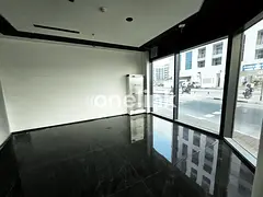 Commercial Shop | 6 Cheques | Near Metro