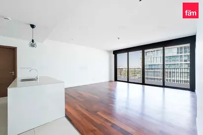 Spacious | 2 Bedroom | Boulevard Facing| Vacant