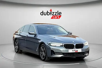 AED 1976/month | 2023 BMW 5-Series 520i | GCC Specs | Ref#532414