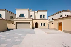 Elegant Villa with Private Backyard l Brand New l Kitchen Appliance Included