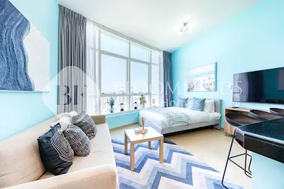 Modern Studio | Water View | High Floor