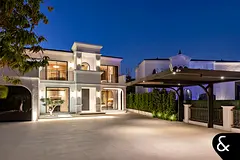 Lake View | Large Extended Plot | Vacant