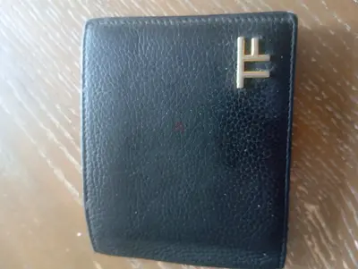 Tom ford original. Genuine black leather men's bifold wallet — used, good condition