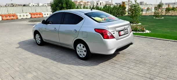 2023 Nissan SUNNY photo 5