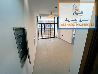 First-time occupancy – panoramic window – prime location – spacious – modern finishes – free sewage service – suitable for families.