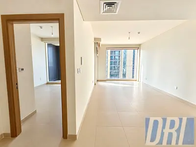 Huge Rayout 1BR | Low Floor | Vacant