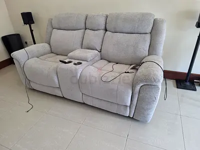 High-quality Electric recliner 2+1 Sofa Sets Like new Condition