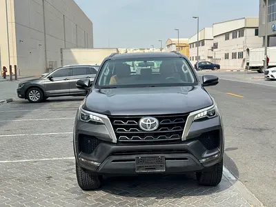 2022 Toyota FORTUNER — фото 2