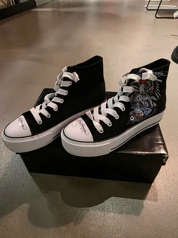 Black high-top platform sneakers