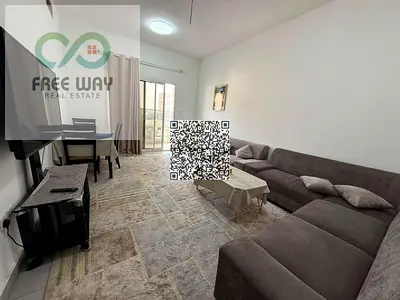 🌊🏡 فرصة مميزة للإيجار الشهري على كورنيش عجمان!