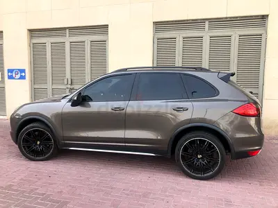 Porsche Cayenne 2012 GCC Specs. Super clean car! V6 3.6!