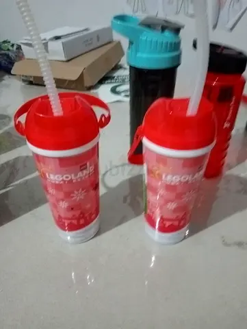 Set of 2 Red Plastic Sipper Tumblers with Straws