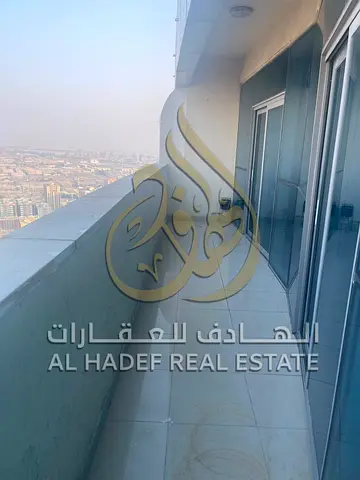 القصباء – برج النخلة 3، الشارقة | شقة غرفتين وصالة للبيع بإطلالة بحرية