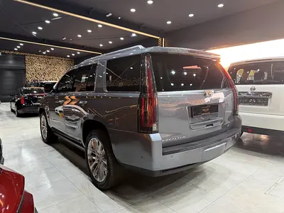 2018 Cadillac ESCALADE — фото 6