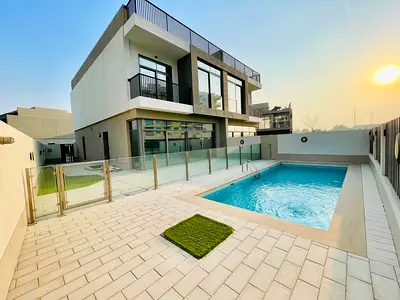 View | Spacious 5-Bedroom Villa for Rent in Liwan
