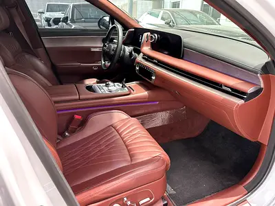 صورة مصغرة 17 لـ 2023 Genesis G90