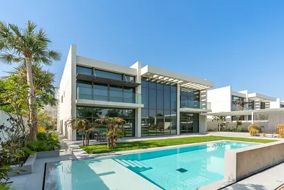 Single-Row Contemporary Villa in District One