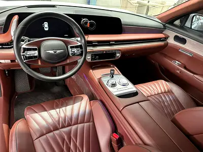 صورة 8 لـ 2023 Genesis G90