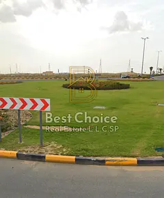 This residential plot is ideally sized for building a private home and comes with a convenient 3-yea