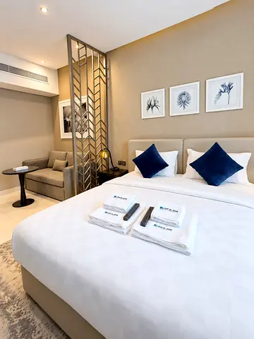 Fully Furnished | Canal View | Mid Floor