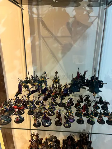 Warhammer 40k Drukhari and Harlequinn army